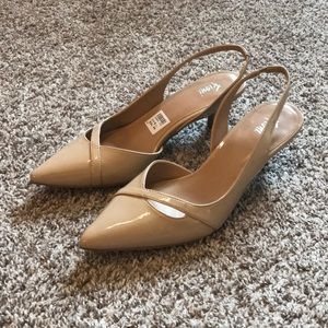 Nude/beige pointed heels